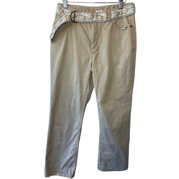 St. John’s Bay Pants - St. John’s Bay Stretch Y2K Style Boho Cottage Core Grandma Core Khaki Capris 8